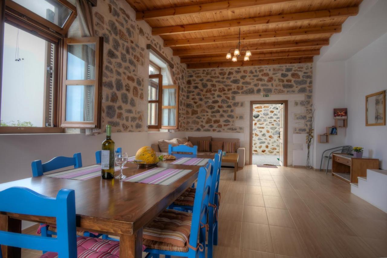 Petres  Stone Villa I In Petres מראה חיצוני תמונה