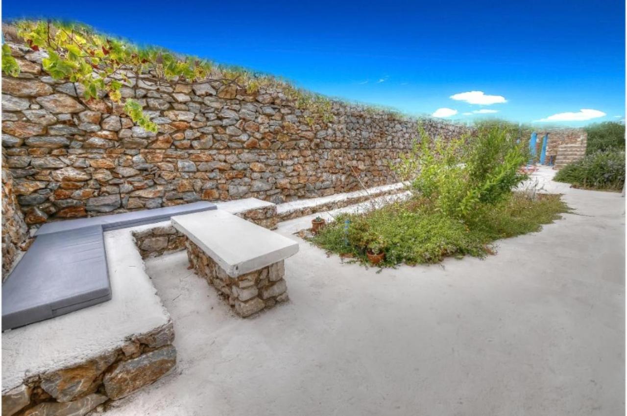 Petres  Stone Villa I In Petres מראה חיצוני תמונה
